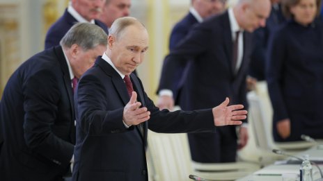 Най-трудната година на Путин: война без победа или мир, руснаци без интернет и без пари