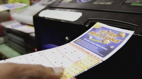 Шотландци са грабнали рекордните ?185 млн. от "Евромилиони"