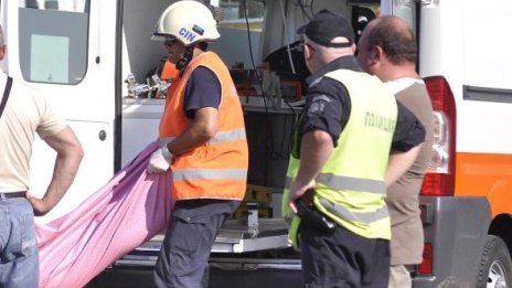 Моторист прегази млада жена във Варна