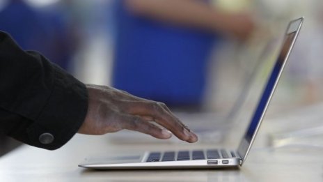 Новият MacBook Air може да е със светеща клавиатура