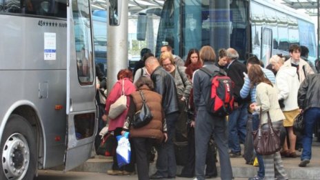 2/3 от българите в Испания не искат децата им да се върнат у нас