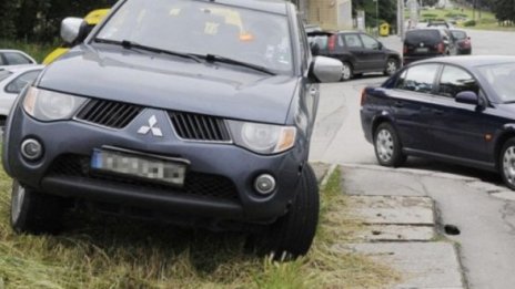 За месец: 1400 акта за паркирали коли в парковете на София