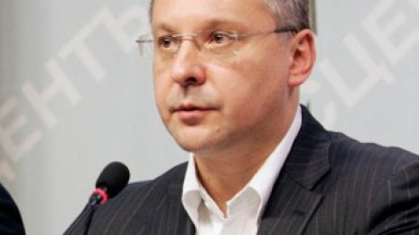 Станишев призова за широк фронт срещу "групировката" ГЕРБ