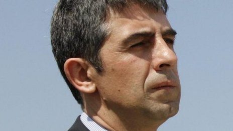 Ниски лихви по заемите за саниране обеща Плевнелиев