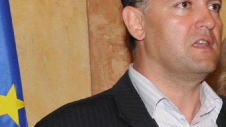 ГЕРБ зове опозицията да ги подкрепи за "Лукойл"