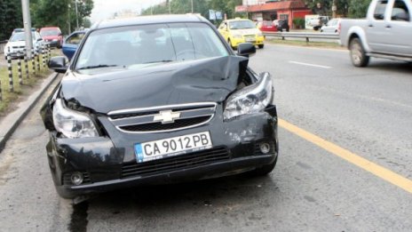 Двама са загинали при катастрофи през денонощието