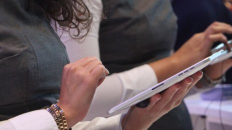Безработицата леко намалява до 9,47% през юли