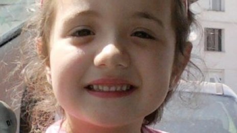 Обвинение за 4-ма лекари след смъртта на 4-годишната Гери