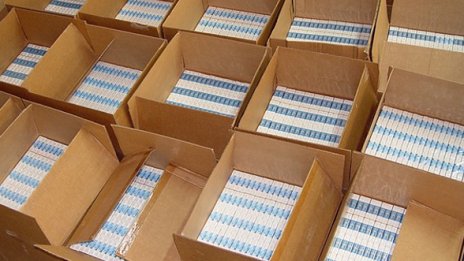 Антимафиоти разбиха депо за цигари без бандерол