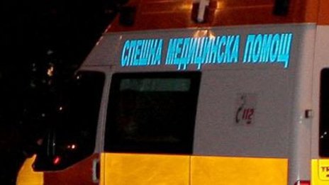 Ученик е в кома, возел се върху капака на Голф 3