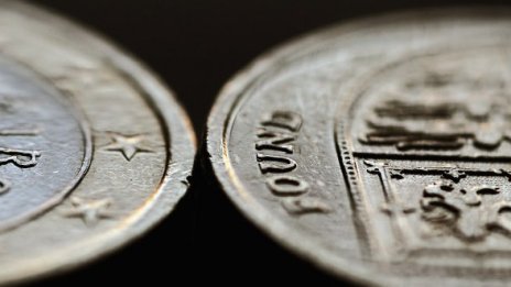 Свиха златна монета за 2,7 бона от банка в Несебър