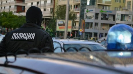 Маскирани и въоръжени грабят посред нощ в Плевен