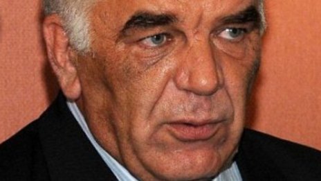 Лукойл е нулев данъкоплатец, отсече Ваньо Танов