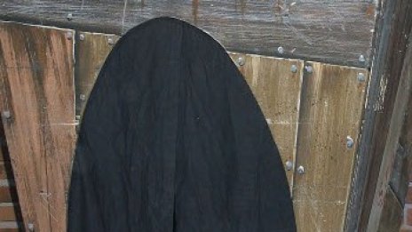 Колиба на каракачанка пази куп незаконни цигари