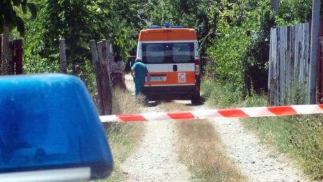 Мъж застреля жена си и се гръмна заради имотни спорове