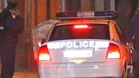 Двама арестувани за изнасилване на 17-годишно момиче