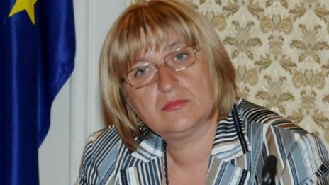 Цачева не пише отсъствия на депутатите от ГЕРБ