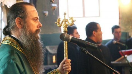 Митрополит: Няма етническо напрежение, но има гняв