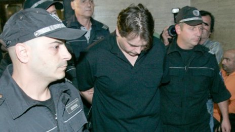 Заподозреният за убийствата на свои познати остава в ареста