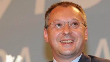 БСП – в криза, тегли заем за Ивайло Калфин 