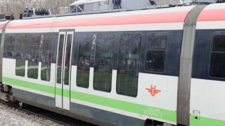 Влаковете между Велико Търново и Самоводене спират