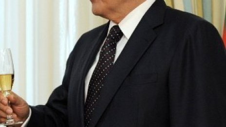 Комунистическата партия в Казахстан е забранена за 6 месеца