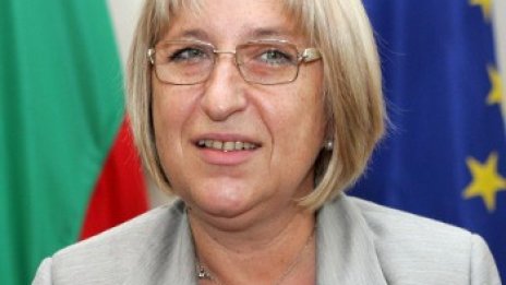 Цачева спокойна – не закъсняваме с Бюджет 2012