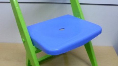 Спират от пазара опасни детски сгъваеми столчета 