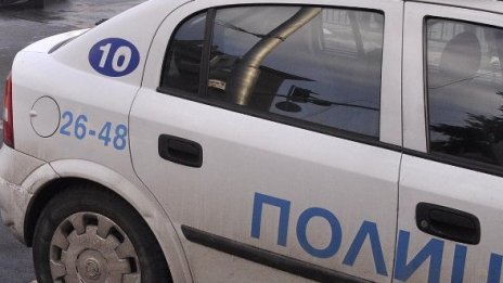 Самоубиец вися от 15-ия етаж в Пловдив