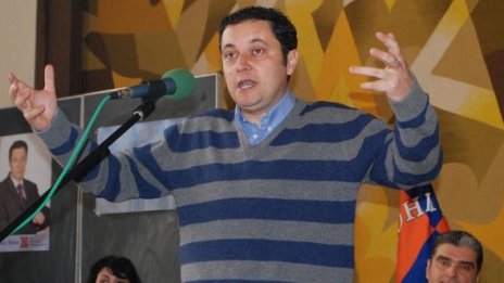 Хората не пожелаха да уволнят Борисов, съжали Яне 