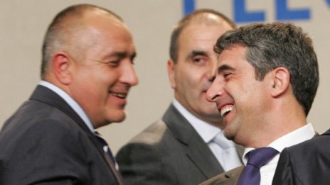 Отвън: Бивш предприемач стана президент на България
