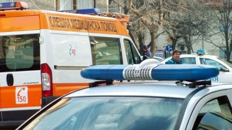 Възрастна двойка с опасност за живота