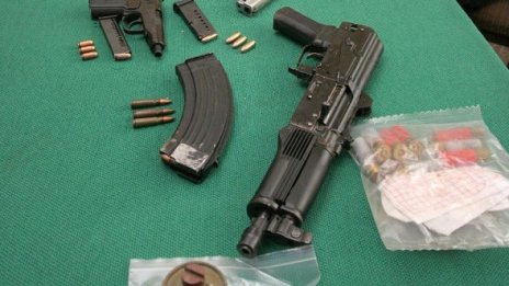 След сигнал за пребита старица униформени откриха боеприпаси