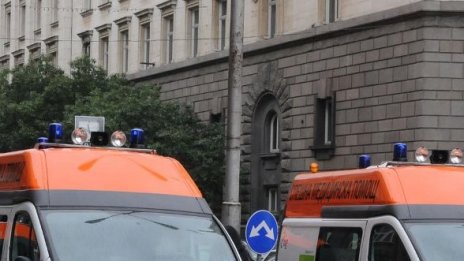 Хаос в "Бърза помощ" след махането на тел. 150 