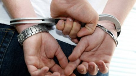 Намериха нигериец и афганистанец в багажник под одеяло