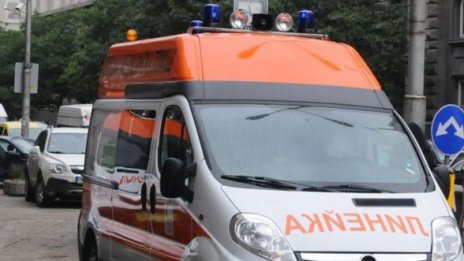 Тежко пострадал при падане от 2-рия етаж е приет в Пирогов