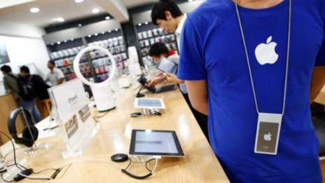Apple лъска имиджа си в Китай