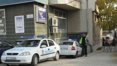 Намериха мъртви момче и момиче в столичен гараж 