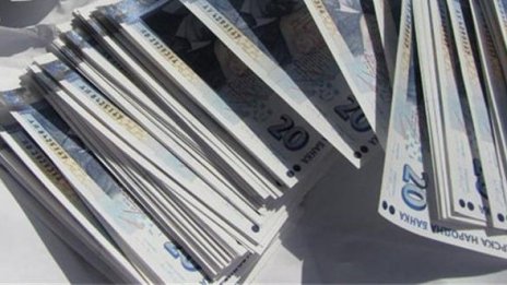 Заплатите на властта – във фризера. Гарантирано от ГЕРБ