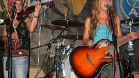Battle of the bands навлиза в истинската си фаза