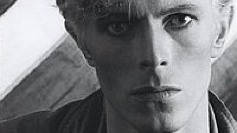 David Bowie издава любимите си песни