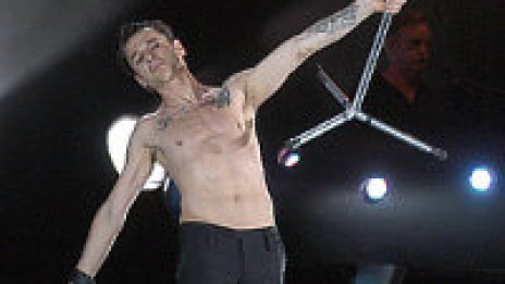 Depeche Mode отменят концерт в Атина, София под въпрос