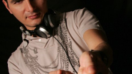David Vendetta готви сет с музиканти на живо