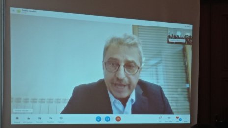 След 9 години процес: Цветан Василев обяви съдията за незаконен