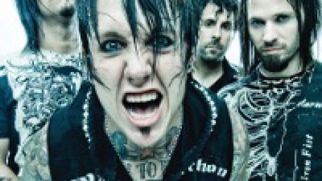 Виж новото видео на Papa Roach
