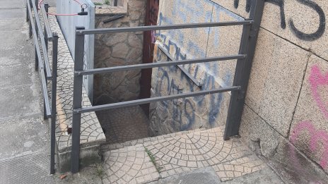 Вашите сигнали: Усвояване на тераси, събаряне на стени, изсичане на дървета