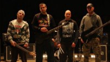 Родната метъл банда Zaplaxa пусна първия си официален клип