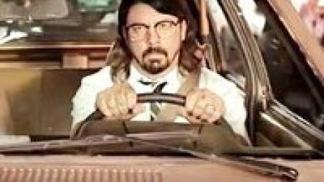 Гледай новото видео на Foo Fighters