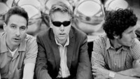 Beastie Boys, Major Lazer и Satingold спретнаха супер летен хит