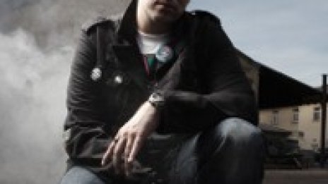 Umek ще събира тен на Слънчев бряг до шоуто му на 12 август